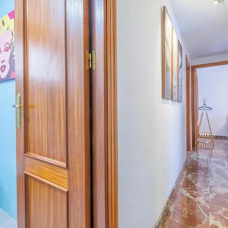 Con Parking El Patio De La Muralla דירה *