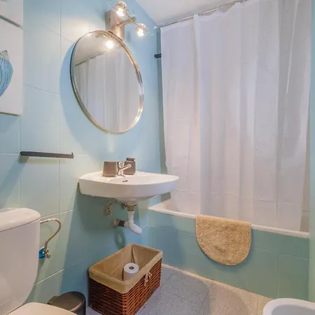 Con Parking El Patio De La Muralla *