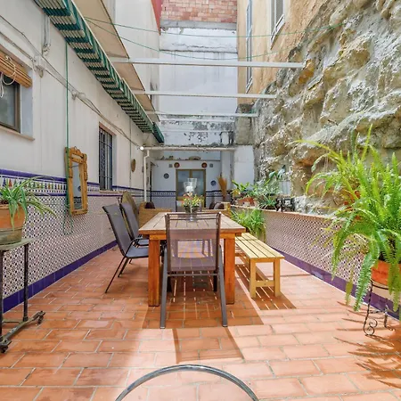 Apartment El Patio De La Muralla *