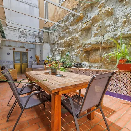 Apartamento El Patio De La Muralla *