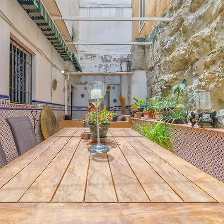 Con Parking El Patio De La Muralla דירה קורדובה