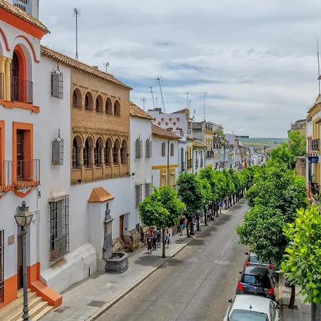 Con Parking El Patio De La Muralla