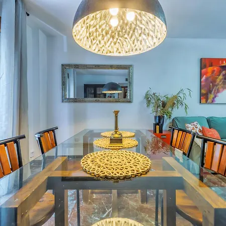 Con Parking El Patio De La Muralla Апартаменты