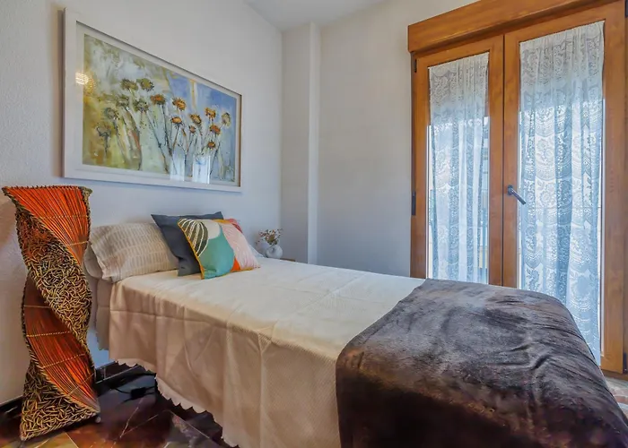 Con Parking El Patio De La Muralla