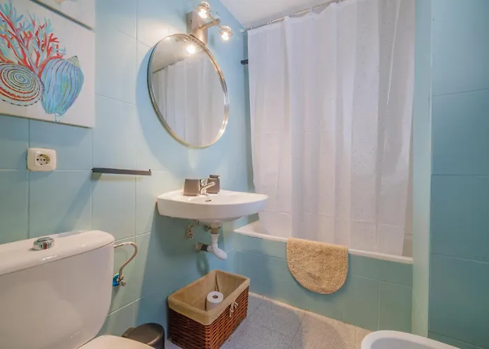 Con Parking El Patio De La Muralla *