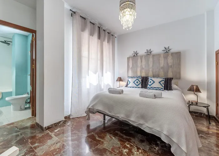 Con Parking El Patio De La Muralla