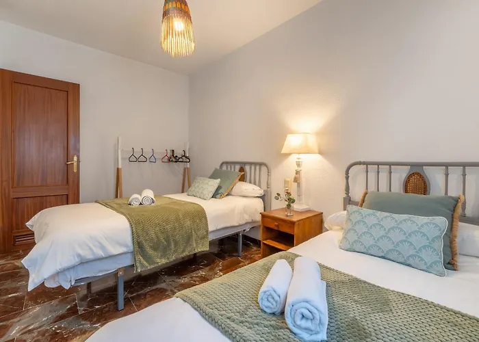 Con Parking El Patio De La Muralla Cordoba