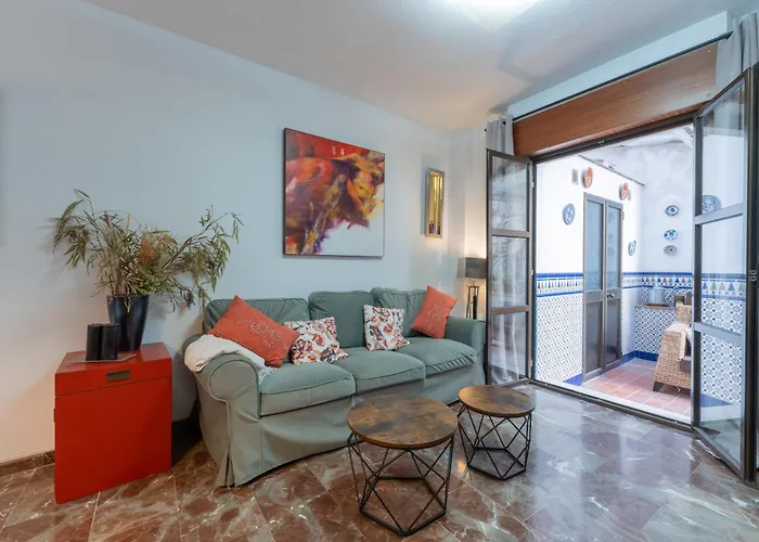 Con Parking El Patio De La Muralla * Córdoba