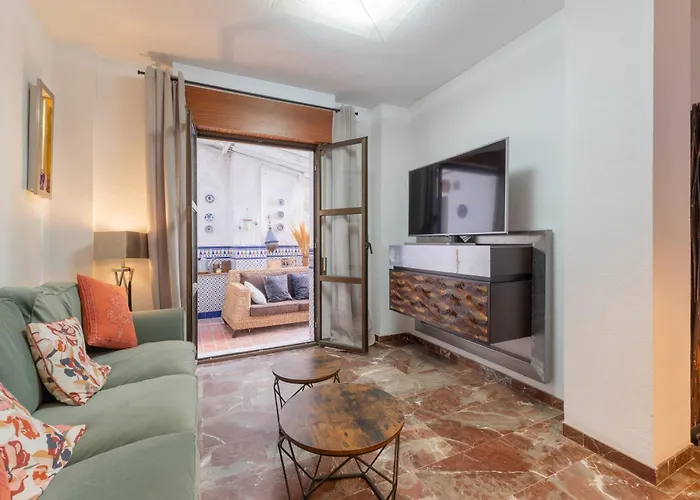 Con Parking El Patio De La Muralla * Córdoba