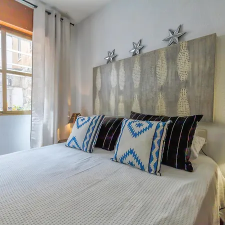 Con Parking El Patio De La Muralla Appartement