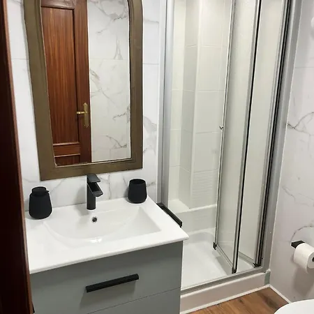 Con Parking El Patio De La Muralla Appartement *