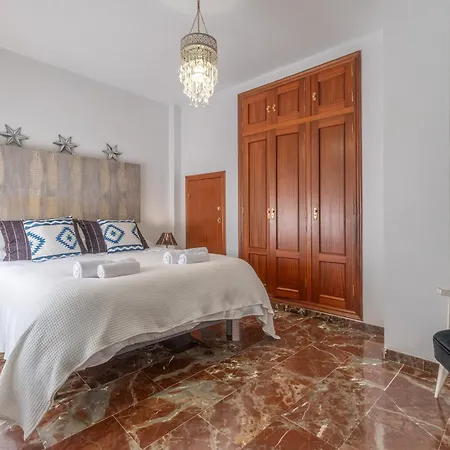 Con Parking El Patio De La Muralla 아파트