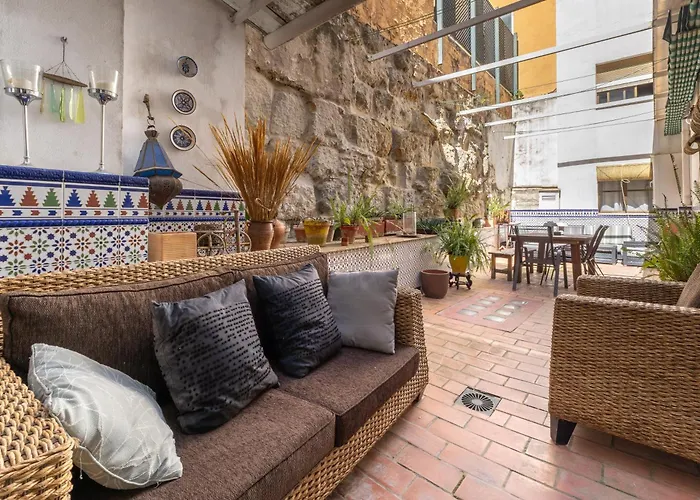 Con Parking El Patio De La Muralla 코르도바